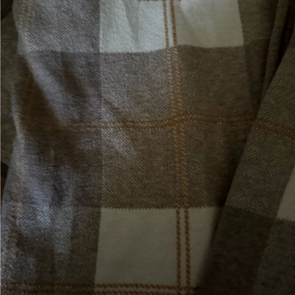 Rachel Zoe plaid sweater medium - Picture 4 of 4